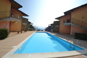 La casa di Gabry in residence con piscina comune Tavernola Bergamasca